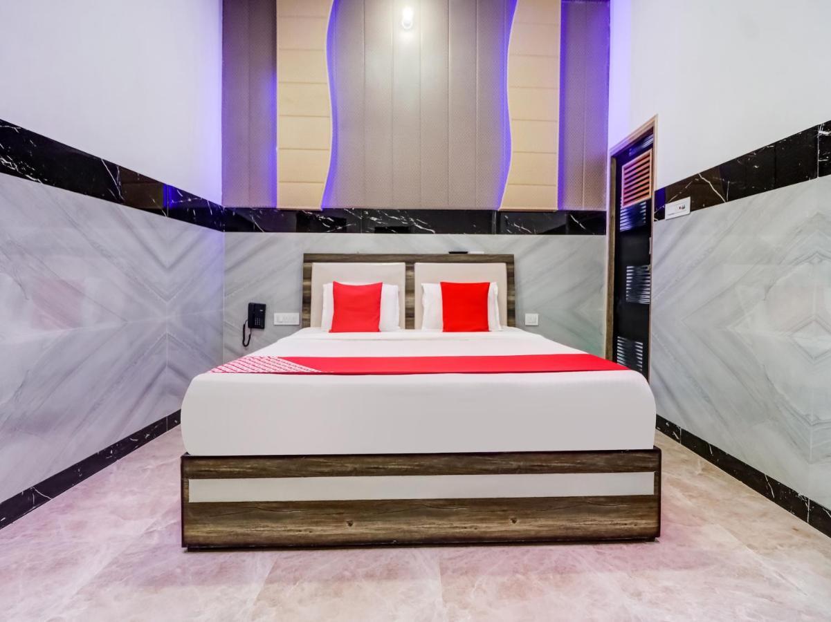 Oyo Flagship 83121 Hotel Rose Vip Saharanpur Esterno foto