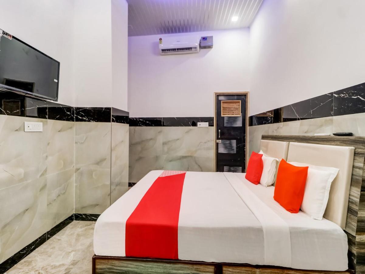 Oyo Flagship 83121 Hotel Rose Vip Saharanpur Esterno foto