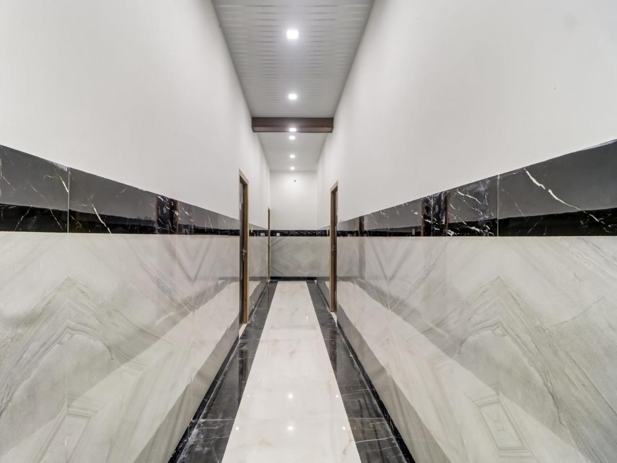 Oyo Flagship 83121 Hotel Rose Vip Saharanpur Esterno foto