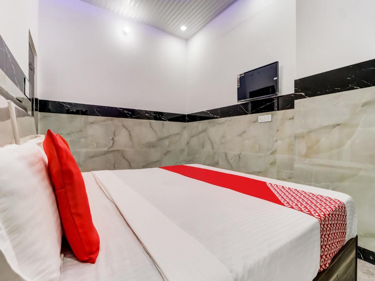 Oyo Flagship 83121 Hotel Rose Vip Saharanpur Esterno foto