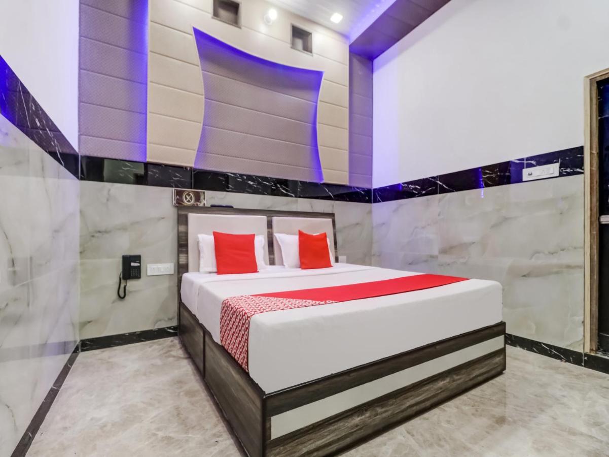 Oyo Flagship 83121 Hotel Rose Vip Saharanpur Esterno foto