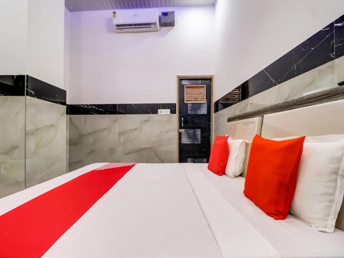 Oyo Flagship 83121 Hotel Rose Vip Saharanpur Esterno foto
